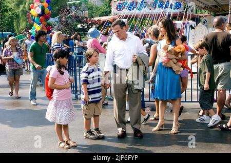 TRAVOLTA,RAYBURN,WILLIAMS,PRESTON, VECCHI CANI, 2009 Foto Stock