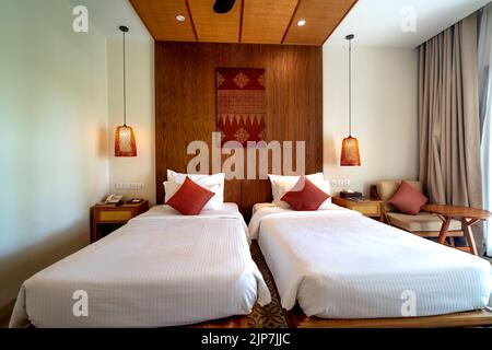 Ammira l'interno di una camera al Pax Ana Resort a 4 stelle a Doc Let Beach, Nha Trang, provincia di Khanh Hoa, VN Foto Stock