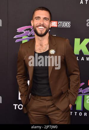 Los Angeles, Stati Uniti. 15th ago, 2022. Josh Segarra camminando il tappeto rosso al Marvel Studios 'She-Hulk: Avvocato a Law' Los Angeles Premiere al El Capitan Theatre di Los Angeles, CA il 15 agosto 2022. (Foto di Scott Kirkland/Sipa USA) Credit: Sipa USA/Alamy Live News Foto Stock