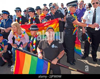 Polizia che partecipa a Brighton & Hove Pride 2022 Foto Stock