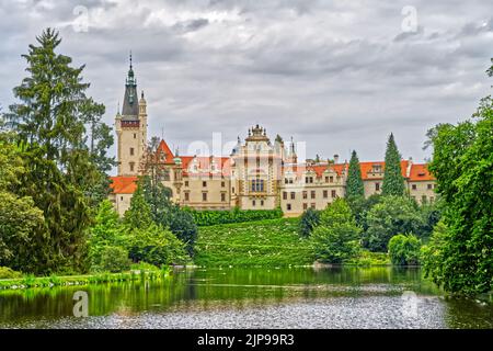 Pruhonice Castello vicino a Praga in Repubblica Ceca Europa foto aerea Foto Stock