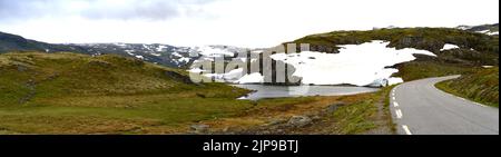 Norvegia strada di montagna panorama molto ampio Foto Stock
