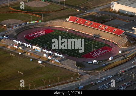 Lo stadio Stade du PEPS de l'universite Laval nella città di Quebec è illustrato in questa foto aerea del 11 novembre 2009. Lo Stade du PEPS è la sede della squadra Rouge et o Football e ospiterà la Vanier Cup per il 2009 e il 2010. Foto Stock