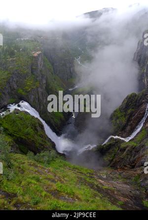 Il paesaggio simbolo della cascata più alta della Vøringfossen dalla vista aerea della Norvegia Foto Stock