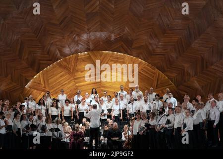 La Boston Landmarks Orchestra si esibisce presso la Hatch Shell sull'Esplande, Boston, Massachusetts Foto Stock