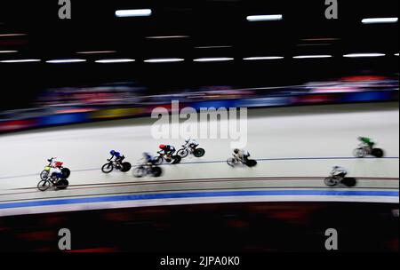 L'immagine mostra la finale femminile di Madison (team), al Track Cycling European Championships di Monaco 2022, a Monaco, in Germania, martedì 16 agosto 2022. La seconda edizione del Campionato europeo di sport si svolge dal 11 al 22 agosto e prevede nove sport. FOTO DI BELGA ERIC LALMAND Foto Stock