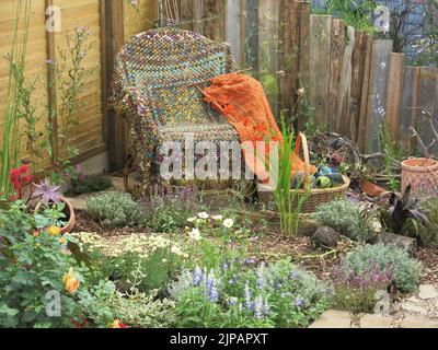 Uno dei piccoli giardini dello spettacolo in mostra all'annuale Flower Show, il 2022 luglio, nei terreni della tenuta della Regina Sandringham. Foto Stock