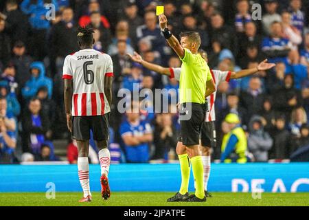 GLASGOW, SCOZIA - 16 AGOSTO: Arbitro Daniele Orsato durante la qualificazione UEFA Champions League - prima tappa tra Rangers e PSV Eindhoven allo stadio Ibrox il 16 agosto 2022 a Glasgow, Scozia (Foto di Joris Verwijst/Orange Pictures) Foto Stock