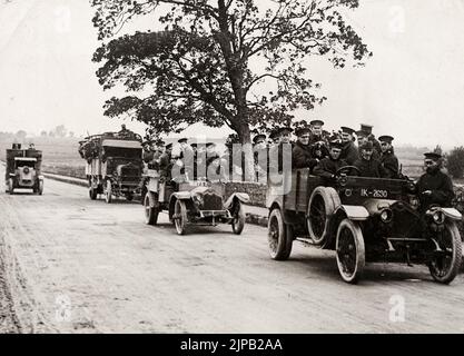 RIC e personale dell'esercito britannico vicino a Limerick, c.1920 Foto Stock