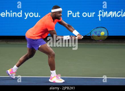 15 agosto 2022: Frances Tiafoe (USA) ha sconfitto Matteo Berrettini (ITA) 7-6, 6-4, al Western & Southern Open suonando al Lindner Family Tennis Center di Cincinnati, Ohio/USA © Leslie Billman/Tennisclix/Cal Sport Media Foto Stock