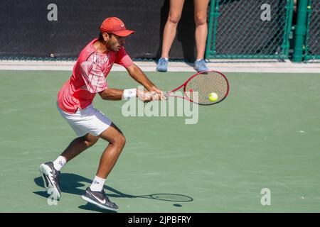 15 agosto 2022, West Vancouver, British Columbia, Vancouver, BC, Canada: VANCOUVER, BC - 15 AGOSTO: Serve nella sua partita contro durante il giorno due del 2022 Odlum Brown VanOpen all'Hollyburn Country Club il 15 agosto 2022 a West Vancouver, British Columbia, Canada. (Credit Image: © Clelio Tomaz/PX Imagens via ZUMA Press Wire) Foto Stock