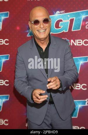 Pasadena, CA. 16th ago, 2022. Howie Mandel a AmericaÕs Got Talent Season 17 Live Show Red carpet presso lo Sheraton Pasadena Hotel il 16 agosto 2022 a Pasadena, California. Credit: Faye Sadou/Media Punch/Alamy Live News Foto Stock