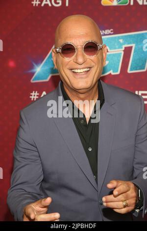 Pasadena, CA. 16th ago, 2022. Howie Mandel a AmericaÕs Got Talent Season 17 Live Show Red carpet presso lo Sheraton Pasadena Hotel il 16 agosto 2022 a Pasadena, California. Credit: Faye Sadou/Media Punch/Alamy Live News Foto Stock