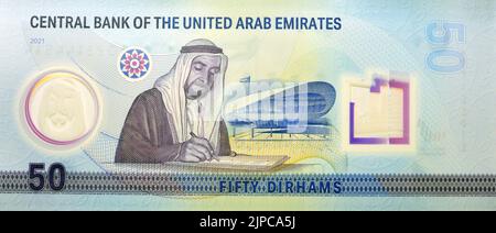Grande frammento di lato opposto del nuovo polimero commemorativo 50 cinquanta Dirham degli Emirati Arabi Uniti con Sheikh Zayed bin Sultan al Nahyan firma l'un Foto Stock