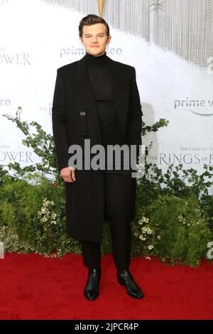 Pasadena, California. 16th ago, 2022. Robert Aramayo agli arrivi per L'AMERICA'S GOT TALENT (AGT) Stagione 17 Live Show Red Carpet, Sheraton Pasadena Hotel, Pasadena, CA 16 agosto 2022. Credit: Priscilla Grant/Everett Collection/Alamy Live News Foto Stock