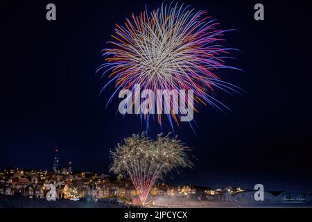 Feu d'artificio à Ault Carnevale le 14 juillet Foto Stock