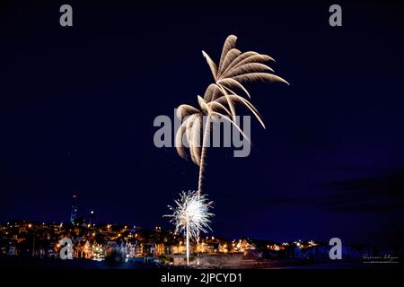 Feu d'artificio à Ault Carnevale le 14 juillet Foto Stock