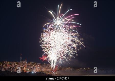 Feu d'artificio à Ault Carnevale le 14 juillet Foto Stock