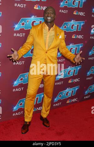 Pasadena, Stati Uniti. 16th ago, 2022. Terry Crews at the America's Got Talent Season 17 - Live Show Red Carpet at Pasadena Sheraton Hotel on August 16, 2022 in Pasadena, CA (Photo by Katrina Jordan/Sipa USA) Credit: Sipa USA/Alamy Live News Foto Stock