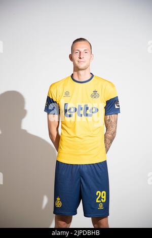 Lier, Belgio, 17 agosto 2022, Nilsson Gustaf di Union si presenta per il fotografo al servizio fotografico del 2022-2023 del club belga Jupiler Pro League Royale Union Saint-Gilloise RUSG, a Lier, mercoledì 17 agosto 2022. FOTO DI BELGA NICOLAS MAETERLINCK Foto Stock