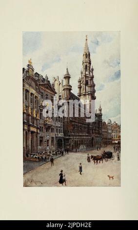 L'Hotel de Ville : Un angolo della Grande Place (con la Maison des Brasseurs, la Maison du Cygne, E la Maison de l'Etoile), Bruxelles - frontespizio del libro 'Brabante e Fiandre Orientali' dipinto da Amédée Forestier, con testo di George W. T. Omond, PUBBLICATO DA A. C. BLACK SOHO SQUARE LONDON MCMVII (1907) Foto Stock