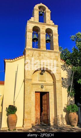 Vecchia chiesa nel villaggio Panormo a Creta isola, Grecia Foto Stock