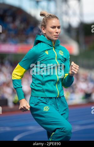 Eleanor Patterson, australiano, gareggia nelle manches di salto delle donne ai Commonwealth Games, all'Alexander Stadium di Birmingham, Inghilterra, il 4th agosto Foto Stock