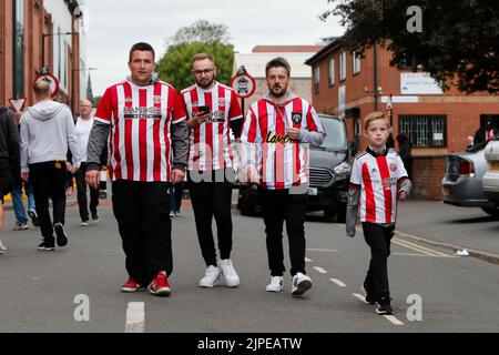 Sheffield, Regno Unito. 17th ago, 2022. Fan di Sheffield Regno Unito a Sheffield, Regno Unito, il 8/17/2022. (Foto di ben Early/News Images/Sipa USA) Credit: Sipa USA/Alamy Live News Foto Stock