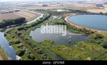 Vista aerea del bacino idrico dello Yorkshire, della riserva naturale Tophill Low, dell'East Riding of Yorkshire Foto Stock