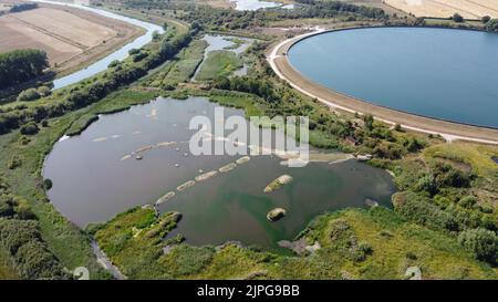 Vista aerea del bacino idrico dello Yorkshire, della riserva naturale Tophill Low, dell'East Riding of Yorkshire Foto Stock