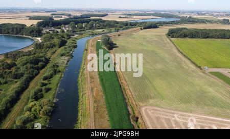 Vista aerea del bacino idrico dello Yorkshire, della riserva naturale Tophill Low, dell'East Riding of Yorkshire Foto Stock