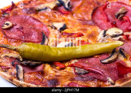 pizza al salame, pizze al salame Foto Stock