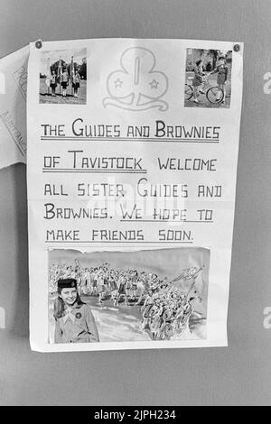 Rifugiati ugandesi asiatici a Plasterdown Camp Dartmoor Devon guide e brownies poster 1972 Foto Stock
