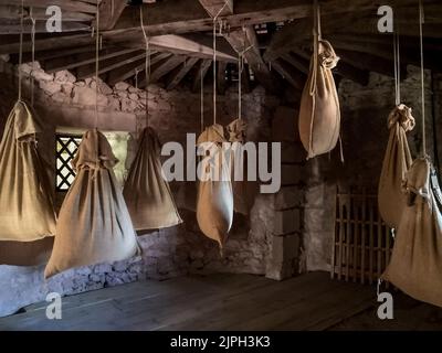 (C) Denis TRASFI / MAXPPP - à Tursac le 12-08-2022 - Château de Marzac, le Premier Chateau-fuga gioco géant dans un décor sauvage et mystérieux et sa Foto Stock