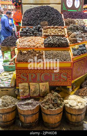 Gewürze, Alter Souk, Markt, Assuan, Ägypten Foto Stock