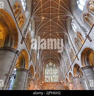 Soffitto interno e tetto della cattedrale di Hereford - 5 College Cloisters, Cathedral Close, HR1 2NG Foto Stock