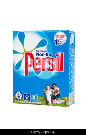 Scatola di Persil non-bio detersivo in polvere, studio shot su sfondo bianco. Persil è un marchio di detergenti per bucato Foto Stock