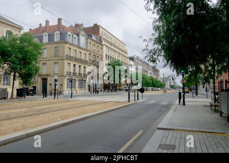 Una vista degli edifici e delle strade della città francese di le Havre Foto Stock