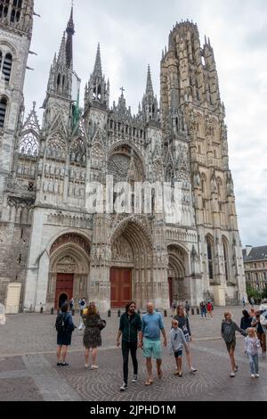 Immagine della Cattedrale Primaziale di Notre-Dame de Rouen, una chiesa importante nella Normandia francese Foto Stock