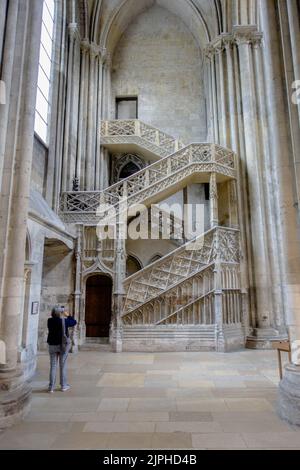 Immagine della Cattedrale Primaziale di Notre-Dame de Rouen, una chiesa importante nella Normandia francese Foto Stock