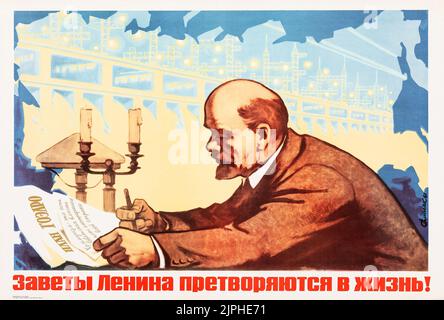 Vladmir Lenin - Propaganda sovietica (1969). Poster russo "le dottrine di Lenin prendono vita". Foto Stock