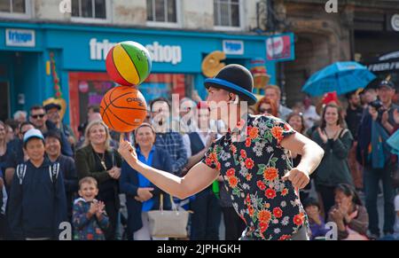 Edinburgh Festival Fringe, Juggler, 2022, Edinburgh Royal Mile Foto Stock