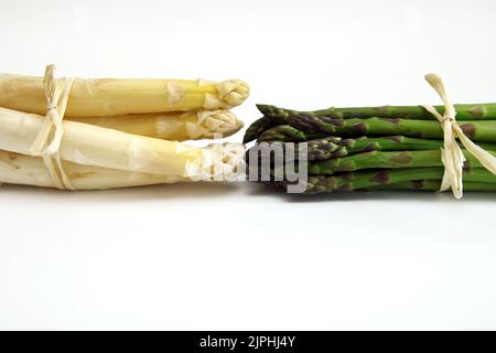 punte di asparagi, teste di asparagi, punta di asparagi, testa di asparagi Foto Stock