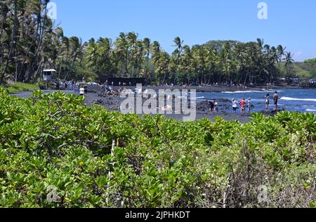 Punaluu Black Sand Beach, Hawaii Grande isola Foto Stock