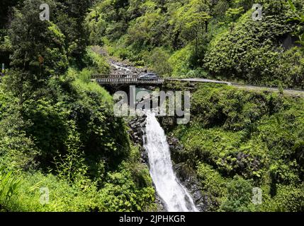 Strada per la cascata di Hana, miglio 21, Maui, Hawaii Foto Stock
