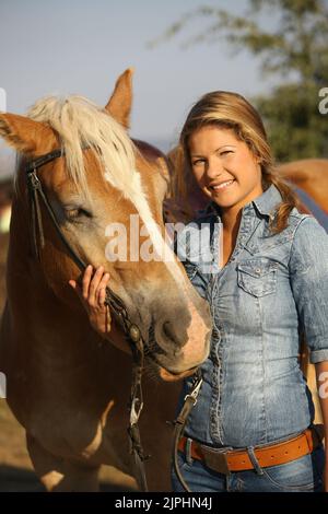 cavallo, equitazione, amore animale, cavallo, cavalli, cavalcare, amori animali, cavaliere, cavaliere Foto Stock