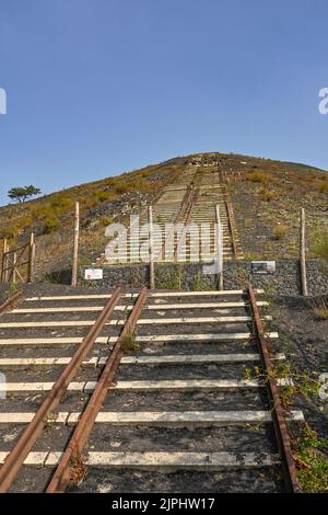 La linea di lode di Loos-en-Gohelle chiamato Terrils Jumeaux oggi è un popolare belvedere e luogo di escursioni, Francia Foto Stock