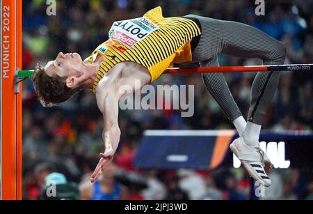 Monaco, Germania. 18th ago, 2022. Campionati europei, atletica, salto alto, uomini, finale. Tobias Potye dalla Germania in volta. Credit: Sven Hoppe/dpa/Alamy Live News Foto Stock