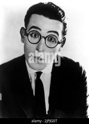 L'attore americano HAROLD LLOYD ( 1893 - 1971 ) - FILM MUTO - CINEMA MUTO - occhiali - occhiali - comiche - cravatta --- Archivio GBB Foto Stock