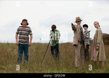 RILEY GRIFFITHS, JOEL COURTNEY, GABRIEL BASSO, ZACH MILLS, ELLE FANNING, SUPER 8, 2011 Foto Stock